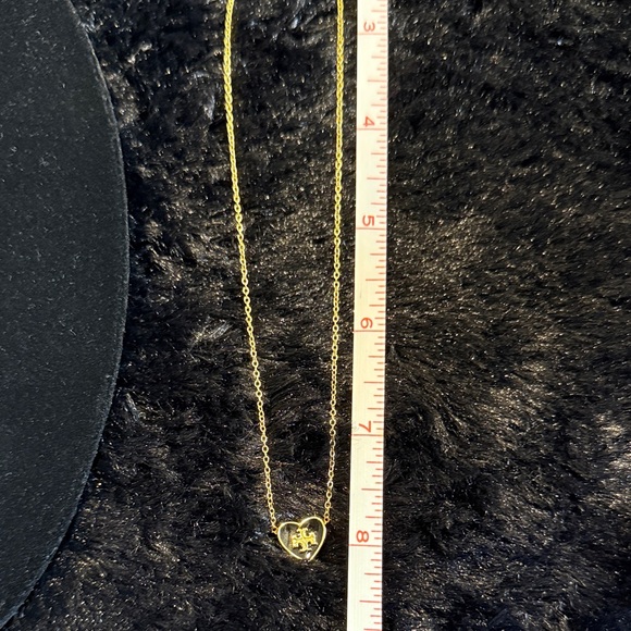 Tory Burch Kira Gold Heart Pendant Necklace - Picture 6 of 6